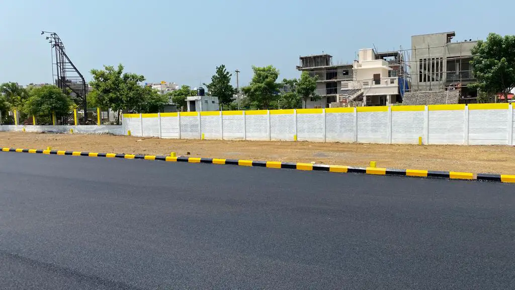 828 - 2046 Sqft Land for sale in Vamanan Avenue