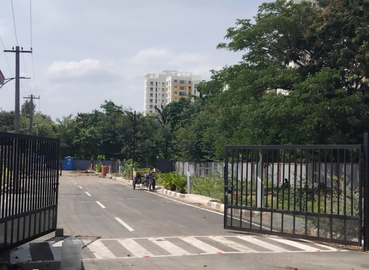 Commercial Land for sale in Siruseri