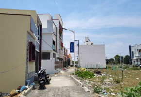 Land for sale in Porur