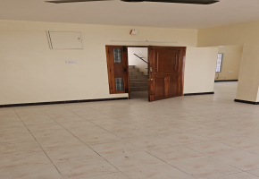 5 BHK flat for sale in Shanthi Colony