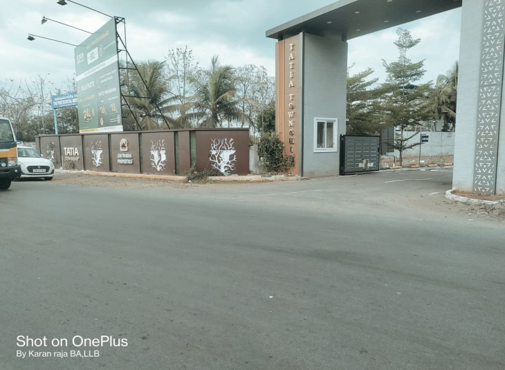 Commercial Land for sale in Siruseri
