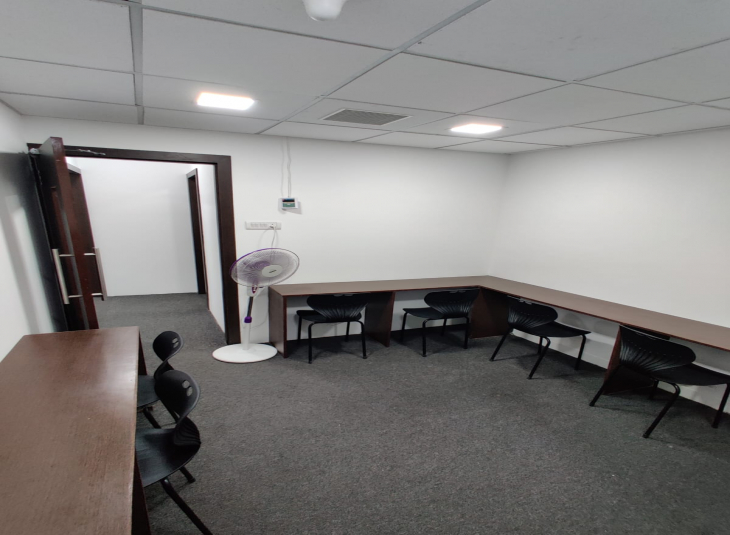 2100 Sq.Ft,  Commercial Office / Space