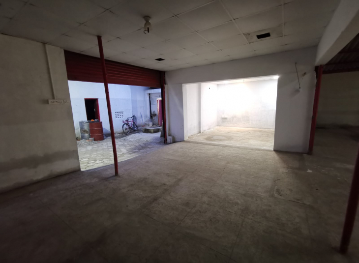 4200 Sq.Ft,  Warehouse