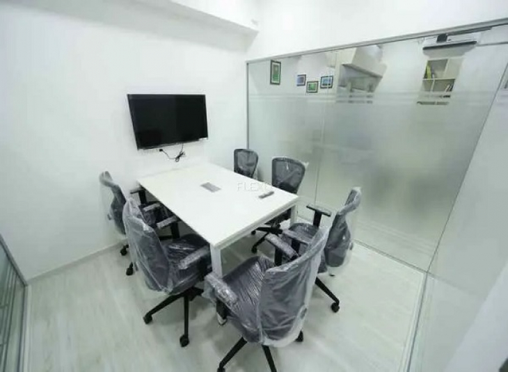 600 Sq.Ft,  Commercial Office / Space