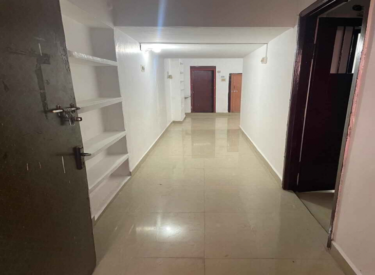 1000 Sq.Ft,  Commercial Office / Space