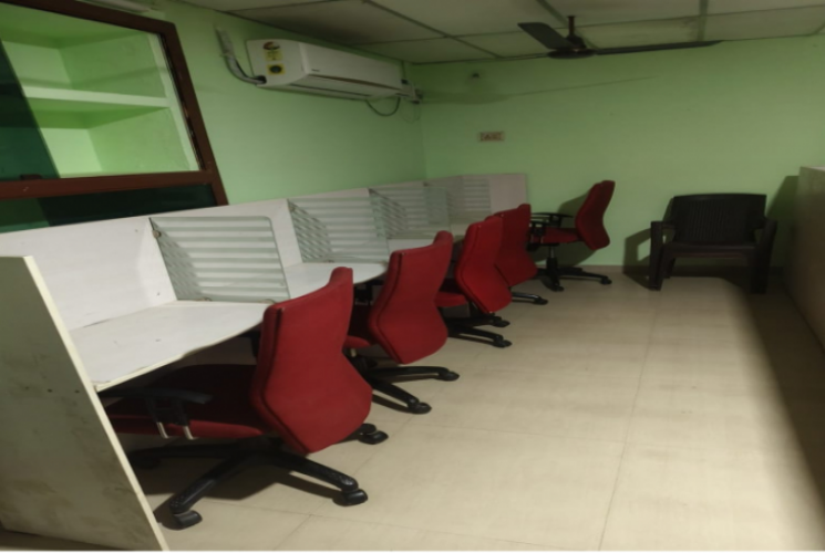680 Sq.Ft,  Commercial Office / Space