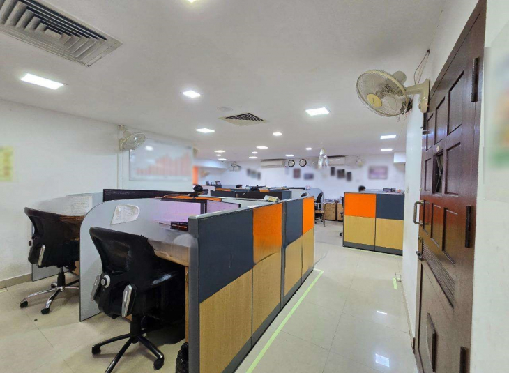 8900 Sq.Ft,  Office Complex