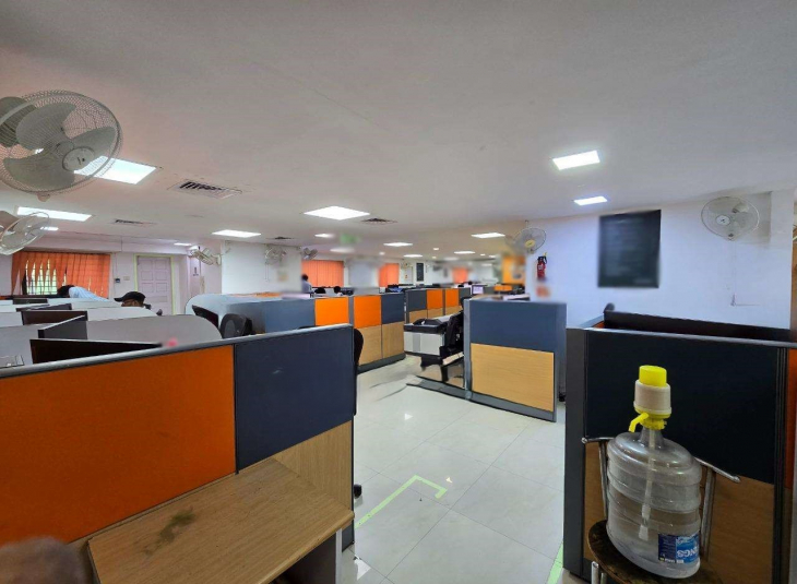 8900 Sq.Ft,  Office Complex