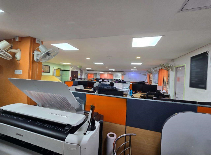 8900 Sq.Ft,  Office Complex