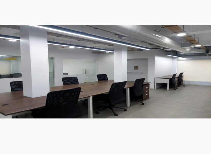 7800 Sq.Ft,  Commercial Office / Space
