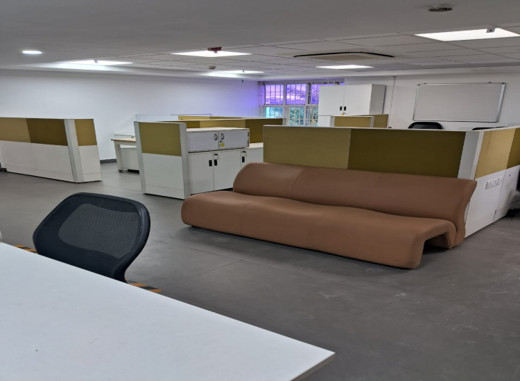 10000 Sq.Ft,  Commercial Building