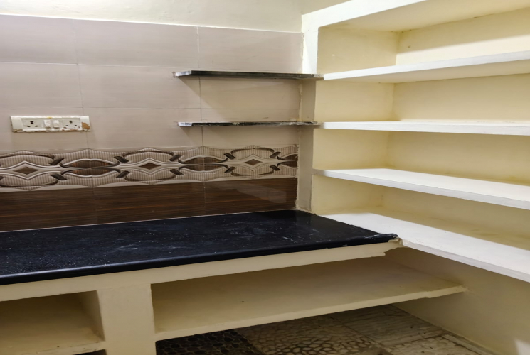 800 Sq.Ft, 2 BHK Independent House / Villa