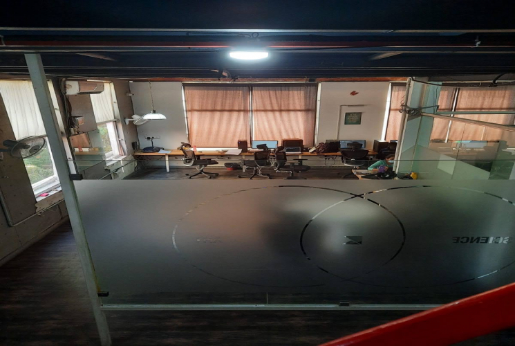 2400 Sq.Ft,  Commercial Office / Space