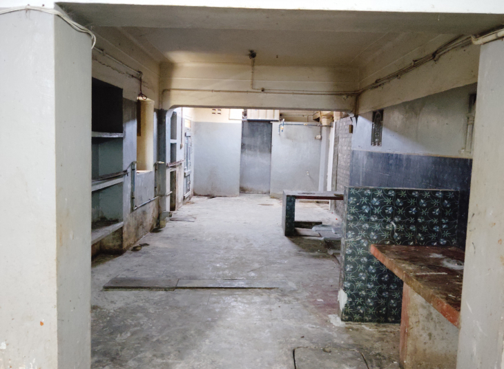 1200 Sq.Ft,  Retail Showroom / Shop