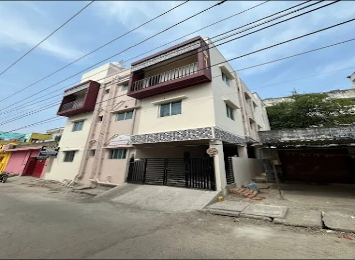 Balaji Premium Ladies Womens PG Hostel, PG Accomodation in Selaiyur