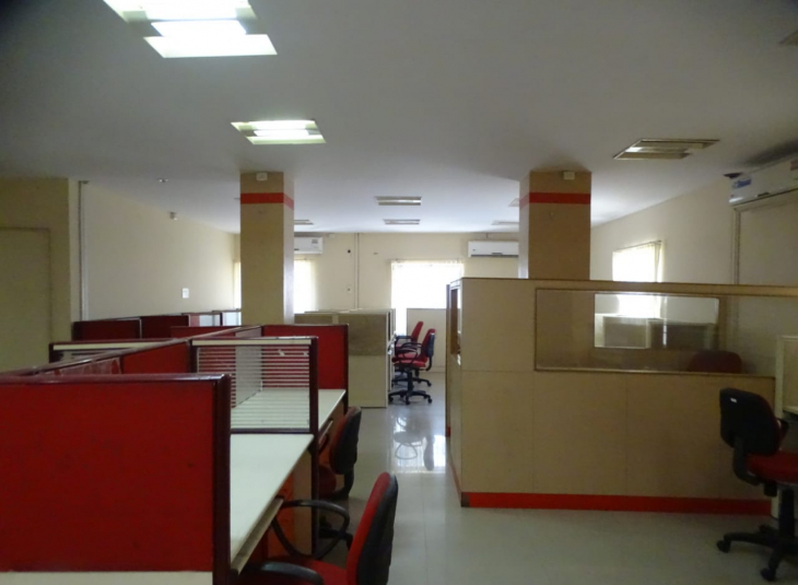 2500 Sq.Ft,  Commercial Office / Space