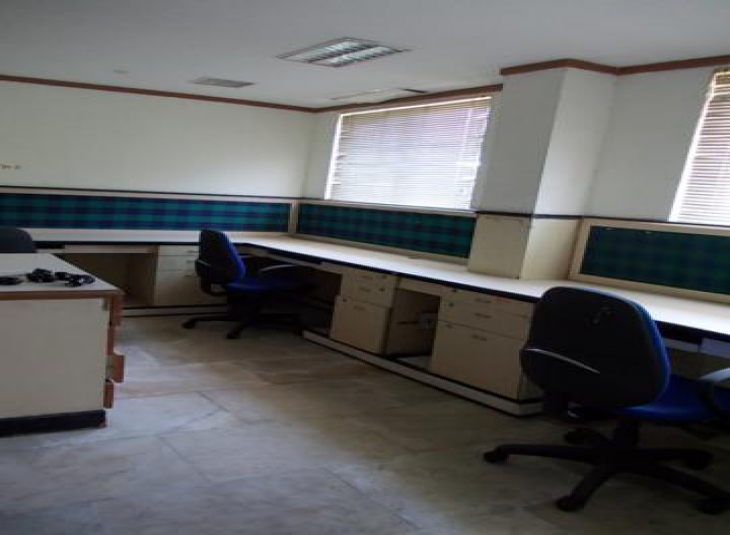 6500 Sq.Ft,  Commercial Office / Space