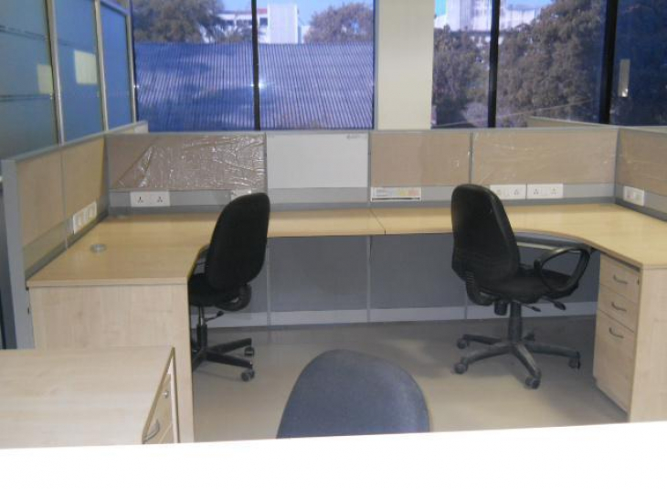 4900 Sqft, Commercial Office / Space in Ekkaduthangal
