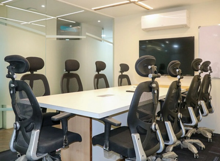 1000 Sq.Ft,  Commercial Office / Space