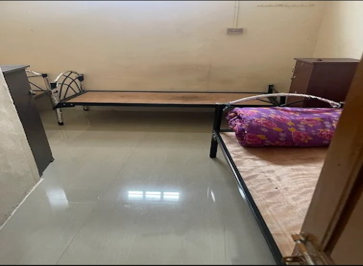 GK Mens Hostel, PG Accomodation in Jafferkhanpet
