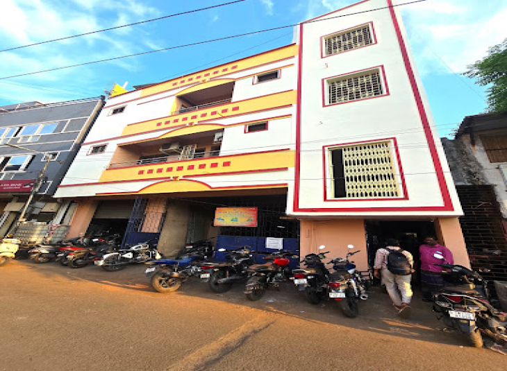 Royal Palace Gents Hostel