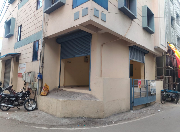 600 Sq.Ft,  Commercial Shops