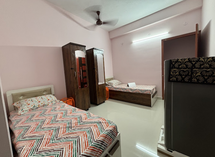 YRN Luxury Ladies PG