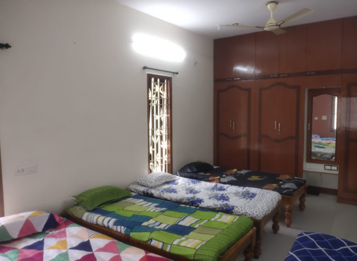 Royal Comfort Mens ELITE PG Accommodation, PG Accomodation in Vadapalani