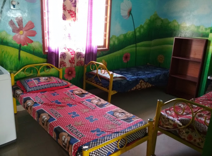 Saaral Ladies Hostel, PG Accomodation in Medavakkam