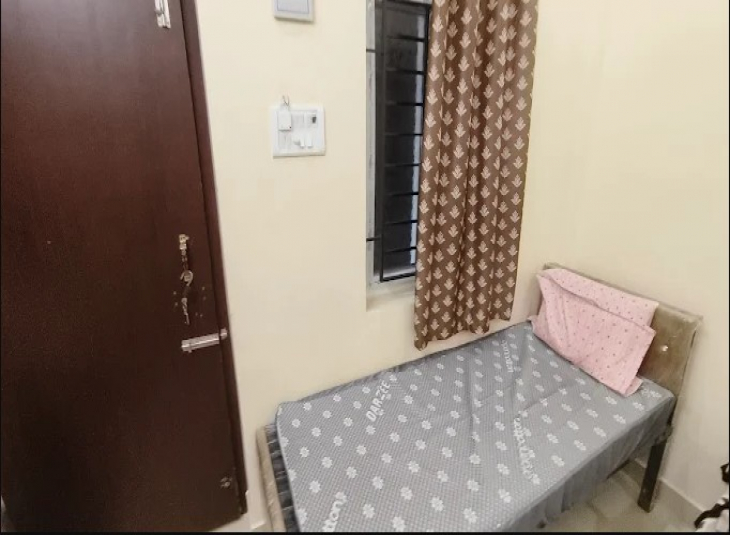 Siddus Premium Mens PG Hostel, PG Accomodation in Karapakkam