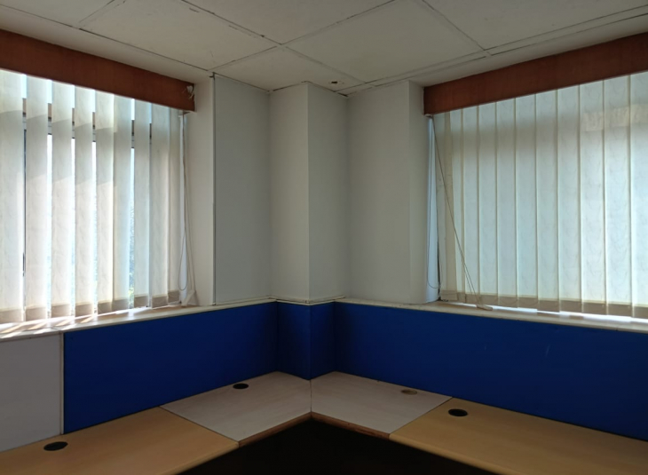 2700 Sq.Ft,  Commercial Office / Space
