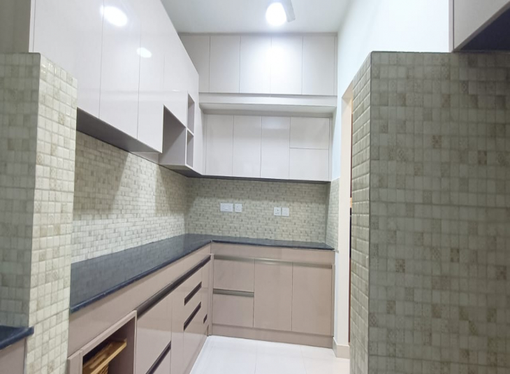 1300 Sq.Ft, 3 BHK Flats For Rent in Valasaravakkam