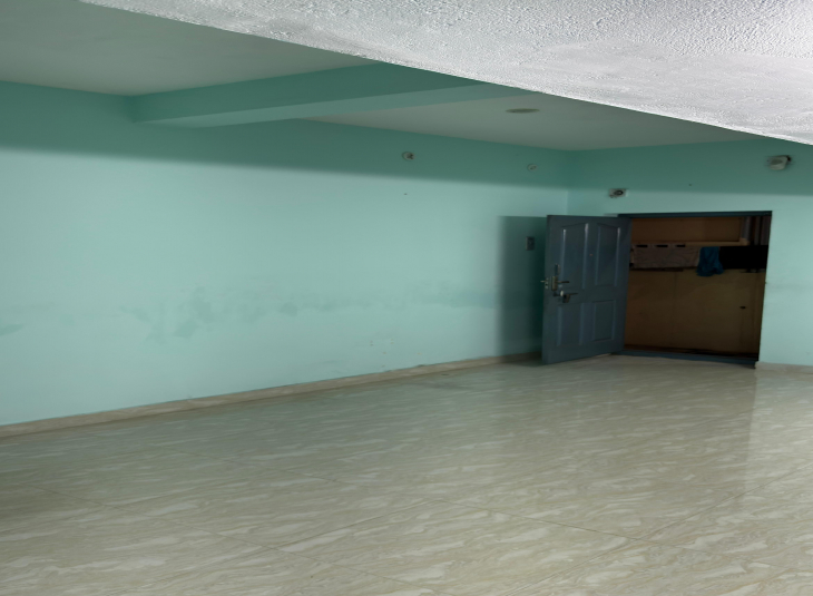 200 Sqft, Commercial Shops in Velachery