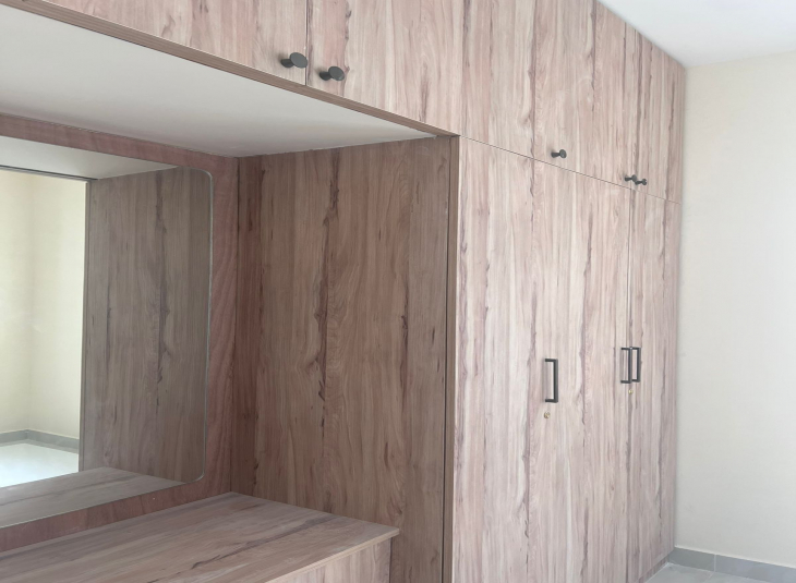 1500 Sq.Ft, 3 BHK Flats For Rent in Saligramam