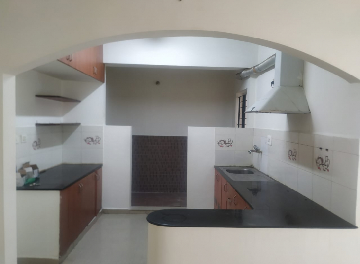 1400 Sq.Ft, 3 BHK Flats For Rent in Nolambur