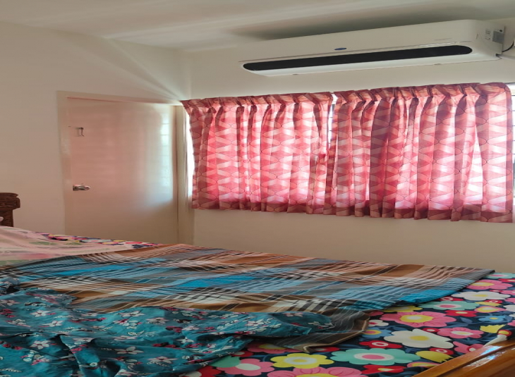 1235 Sqft, 3 BHK Apartments Flats in Thalambur For Rent
