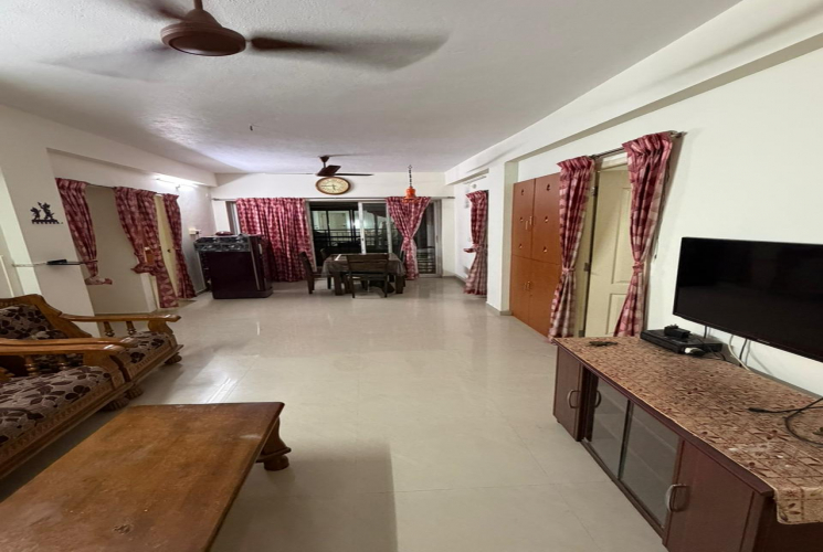 1235 Sq.Ft, 3 BHK Flats For Rent in Thalambur