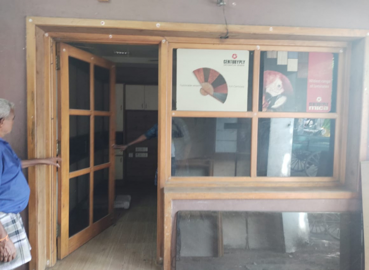 1200 Sq.Ft,  Commercial Shops For Rent in Triplicane