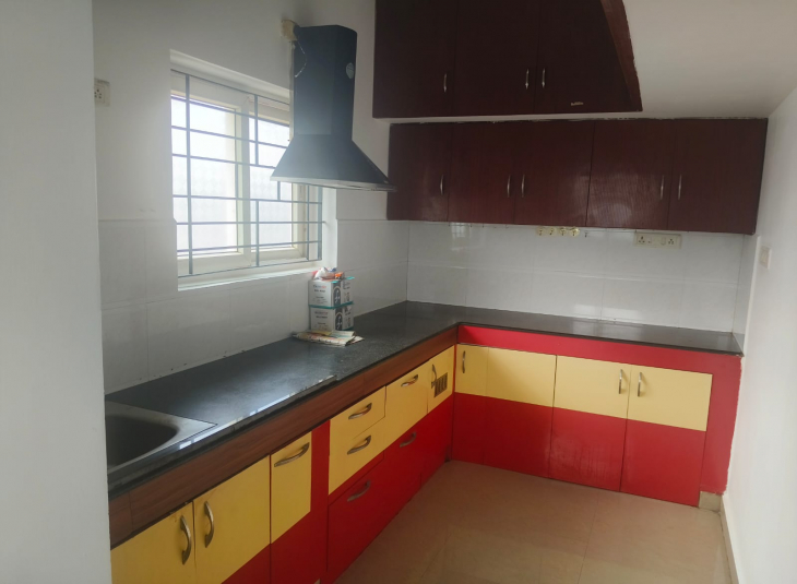950 Sq.Ft, 2 BHK Flats For Rent in Perungudi