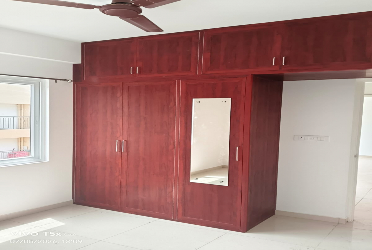 918 Sq.Ft, 3 BHK Flats For Rent in Padur