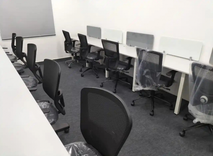 1000 Sqft, Commercial Office / Space in Anna Salai