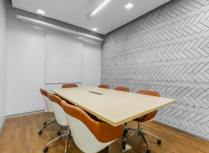 1000 Sqft Commercial Office / Space in Anna Nagar