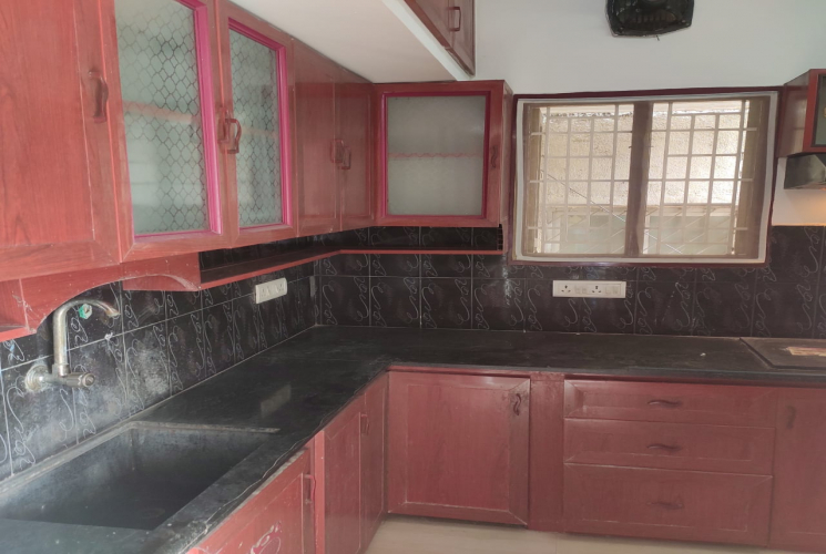 721 Sq.Ft, 2 BHK Flats For Rent in Porur