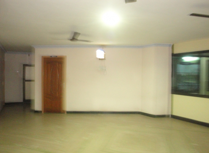 6000 Sq.Ft,  Commercial Office / Space